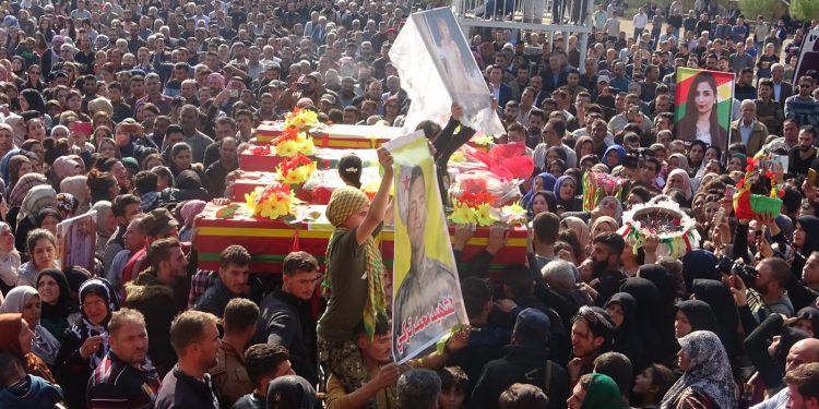 Şehîdên Berxwedana Cenga Rojava û şehîdên teqînên Qamişlo hatin oxirkirin