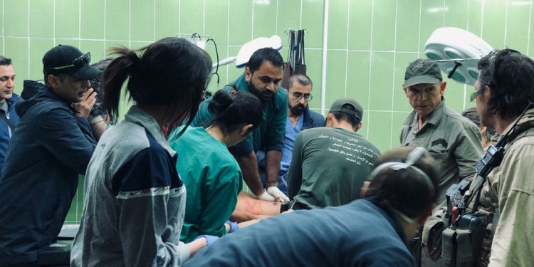 Di êrişa dewleta Tirk de endamekî ‘Bijîşkên Sînornenasê Amerikî’ jiyana xwe ji dest da