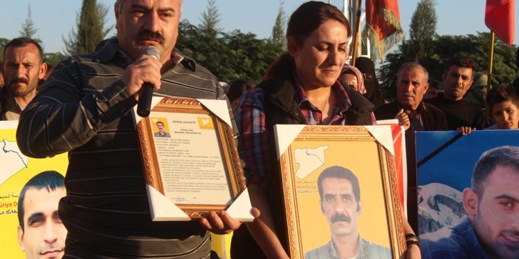 Li Dêrikê 14 şehîdên Berxwedana Cenga Rojava hatin oxirkirin