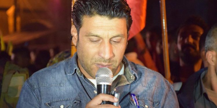 Bi sedan Ciwanên Qamişlo ‘Berxwedana Cenga Rojava’ silav kirin