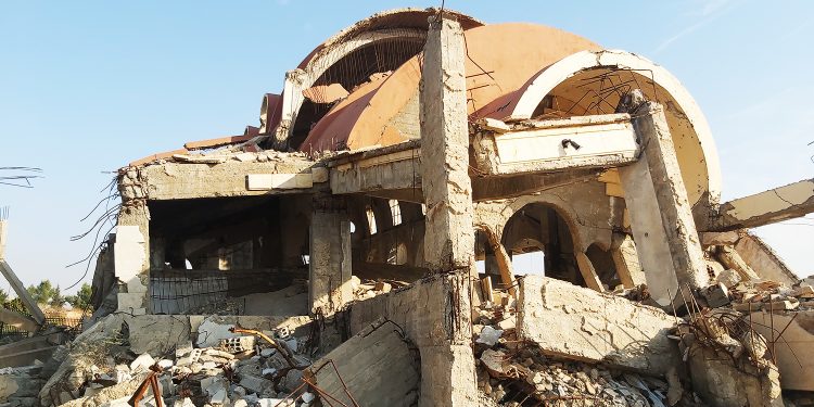 Fermandarekî Suryan: Tiştên çeteyên Tirkiye dikin ji kiryarên DAIŞ’ê ne cudatirin