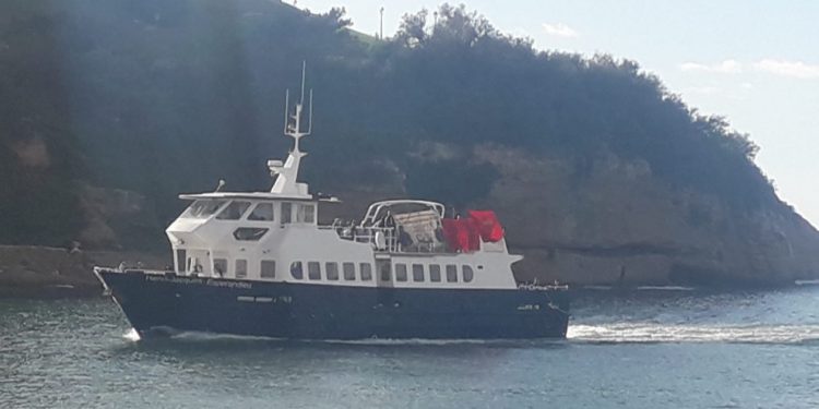 Ciwanên Marsîlyayê di keştiyê de dagirkeriya Tirk protestokirin