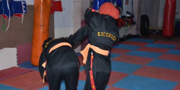 Jinên Ciwan ên Germiyan xwe fêrî hunera parastinê dikin!