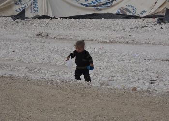 ‘Çi dibe bila bibe, em ji axa xwe dernakevin’