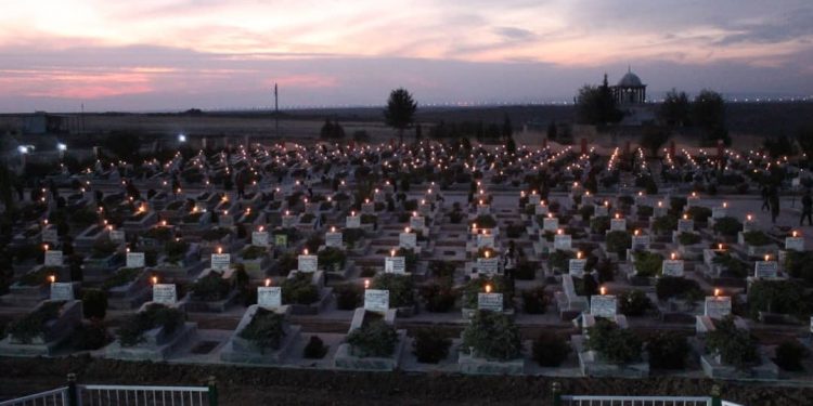 “Serhildana Jinên Ciwan Sembola Berxwedana Rûmetê ye”