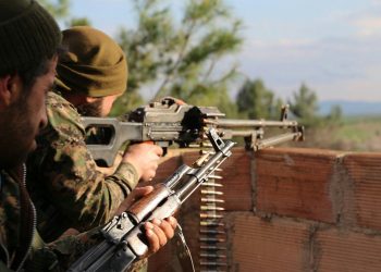 Li gundên Til Temirê şerekî giran diqewime: Şervanan 4 wesayit rûxandin