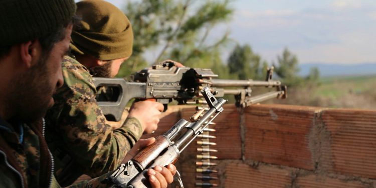 Li gundên Til Temirê şerekî giran diqewime: Şervanan 4 wesayit rûxandin