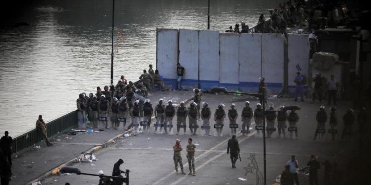 Li Iraqê herî kêm 13 xwepêşandêr hatin kuştin