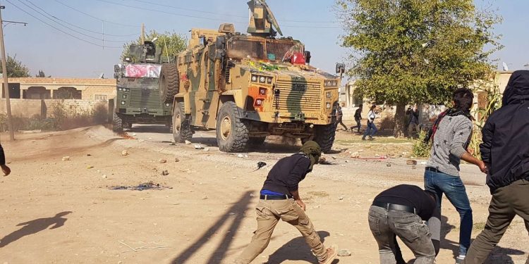 Di roja 35’an de: Topbaran berdewam bûn, dewriyeya dagirkeran gelê Kobanê kirin hedef