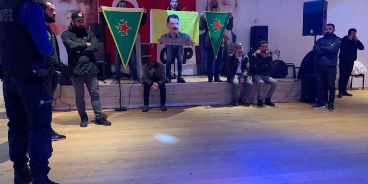 Ciwanên Kurd li Swîsre şahiya CHP’ê asteng kir