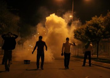 Yekîneyên Tolhildanê li çar bajaran çalakî kirin