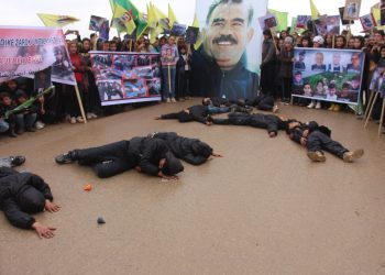 Yekitiya Jinên Ciwan a Herêma Efrînê komkujiya Til Rifatê şermezar kir