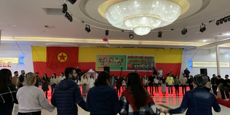 Li Kolnê ji bo ciwanan konser: Em nahêlin Rojava bê dagir kirin