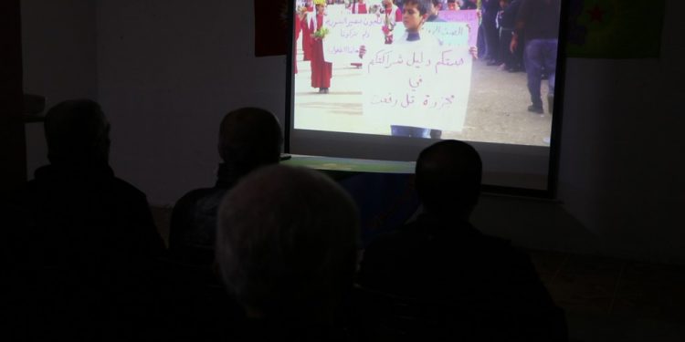 Têkildarî komkujiya li Til Rifetê belgefilimek hate pêşandan