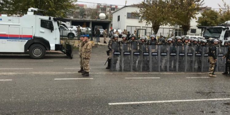 Qeyûmê dagirker anîn ser 3 şaredariyên din ên HDP’ê