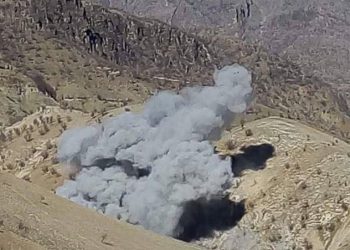 Balafirên şer ên dagirkeriya dewleta Tirk gundên Qendîlê bombebaran dikin