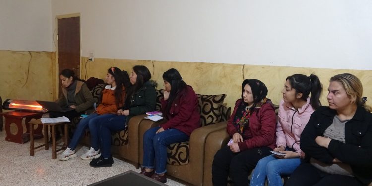 Meclisa Yekîtiya Jinên Ciwan ên Bakur û Rojhilatê Sûriyê civîna xwe ya salane lidar xist