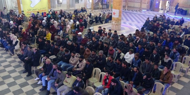 Ciwanên PYD’ê civina xwe ya salane lidar dixe