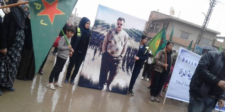 Li Bakur û Rojhilatê Sûriyê xwepêşandanên piştevaniya YPJ’ê