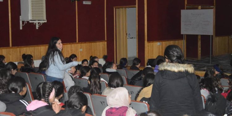 Bi boneya 25’ê Mijdarê Semînerek hat li dar xistin