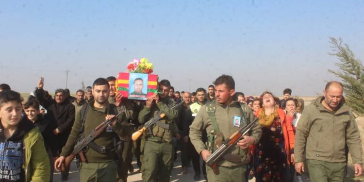 Şehîd Ayaz Omer li Dirbêsiyê bi merasîmekê veşartin