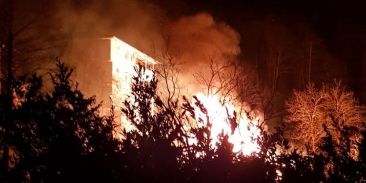 LEZGÎN – Înîsyatîfa Zarokên Agir Trabzonê xistin bin dorpêça agir