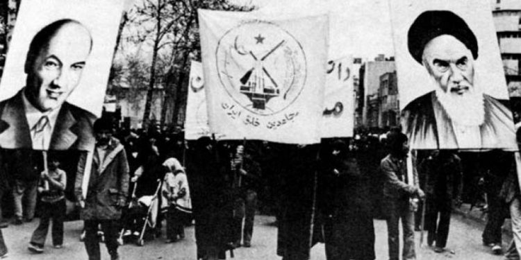 Rêbazên Şerê Taybet li dîroka dewletên Îran de