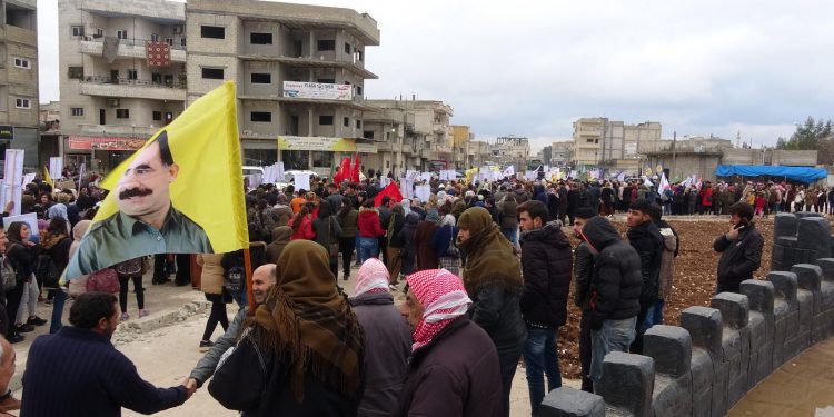 Bi pêşengtiya Jinên Ciwan li Kobanê tecrîd hate şermezar kirin