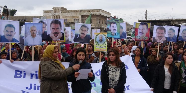 Bi pêşengtiya Jinên Ciwan li Kobanê tecrîd hate şermezar kirin