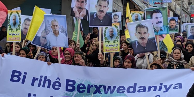 Bi pêşengtiya Jinên Ciwan li Kobanê tecrîd hate şermezar kirin