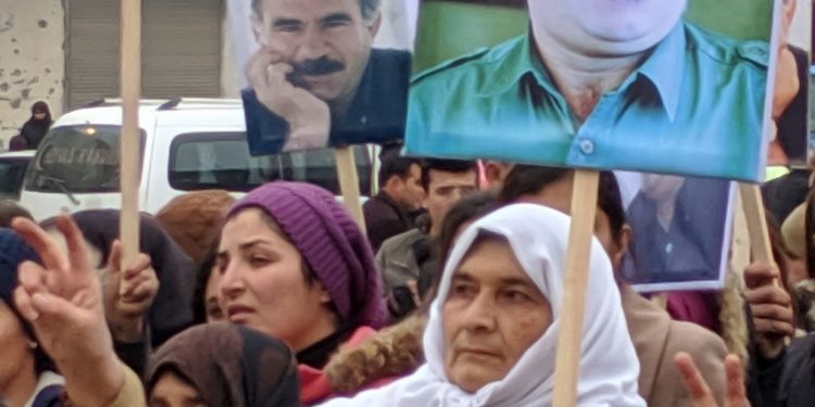 Bi pêşengtiya Jinên Ciwan li Kobanê tecrîd hate şermezar kirin