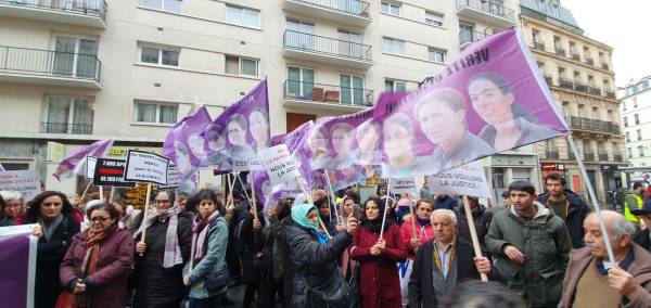 Şehîd Sara, Rojbin û Ronahî li Parîsê hatin bibîranîn