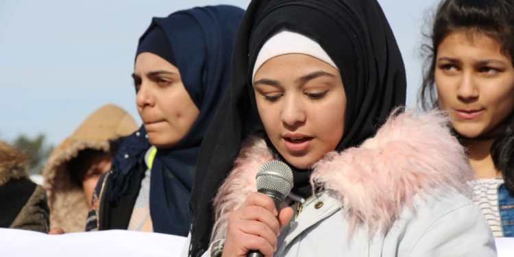 “Bi Pêşengtiya Jinên Ciwan Em ê Komployan Têk Bibin”