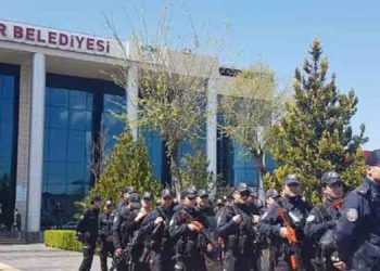 Li şûna endamên meclisa şaredariya Baglarê yên HDP’î qeyûm tayîn kirin