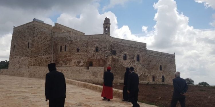 Li Nisêbînê 3 Suryanî hatin binçavkirin