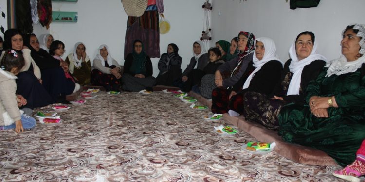 Kooperatîfa Jinên Ciwan li Mexmûrê hate vekirin