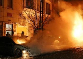 Yekîneyên Tolhildanê li Amed, Wan û Stenbolê hin çalakî li dar xist