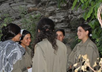 Di Destpêkê Dîroka Tevgera Azadiyê De Heya Roja Me Ya Îro Jina Kurd (1)