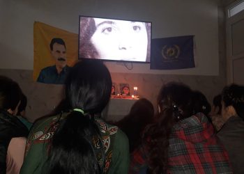 Jinên Ciwan li Ranya sinevizyon derbarê sê jinên şoreşger temaşe kirin