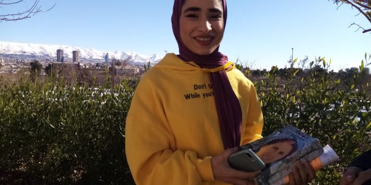 Pirtûka “Jiyana min her tim şer bû” li Zanîngeha Silêmaniyê hate belavkirin