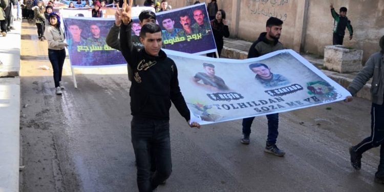 Ciwanên Efrînê dagirkeriya dewleta Tirk a li Efrînê şermezar kirin