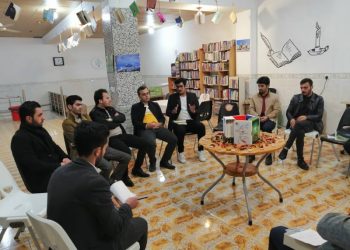 Li Başûr li bajarokê Qesrê ciwanan pirtûk nîqaş kirin