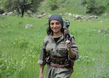 Ji Pênûsa Gerîlla: Jin û Çiya (1)