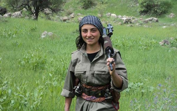 Ji Pênûsa Gerîlla: Jin û Çiya (1)