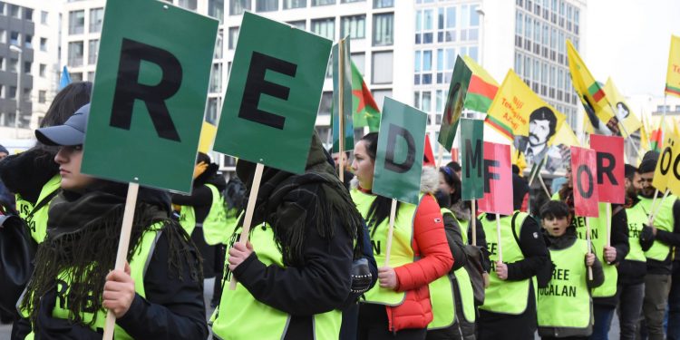 ‘Meşa Azadiyê’ a ciwanan dest pê kir