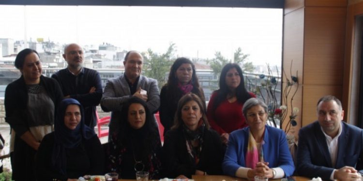 Guven: Dawiya AKP’ê wê bi destê Kurdan be