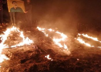 Li Silêmanî Jinên Ciwan bi agir ‘APO’ nivîsandin