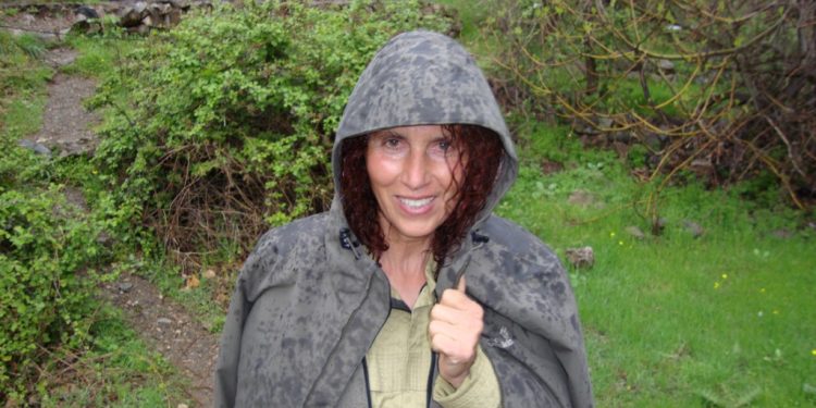 Ji Pênûsa Gerîlla: Jina Efsanewî Rêhevala Sara