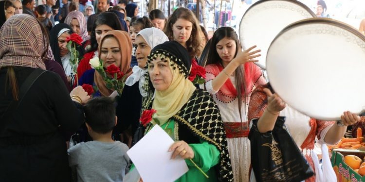 Li Hewlêr, Ranya û Kerkûkê bi wesîleya 8’ê Adarê gul hatin belavkirin