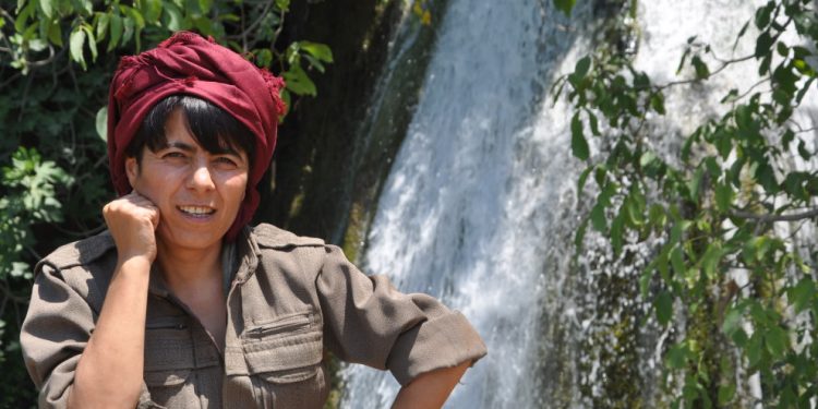 YJA Star: Em ê çeka hevala xwe Têkoşîn li erdê nehêlin